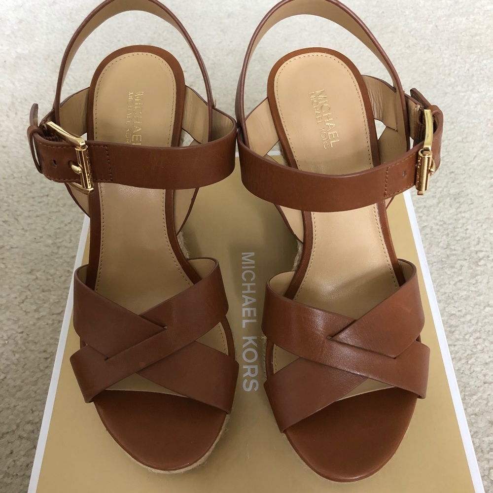 MICHAEL KORS WEDGES! SIZE 8 WITH BOX